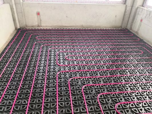 Conservazione del calore degli edifici residenziali con modulo idronico di riscaldamento ad alta resistenza in PP