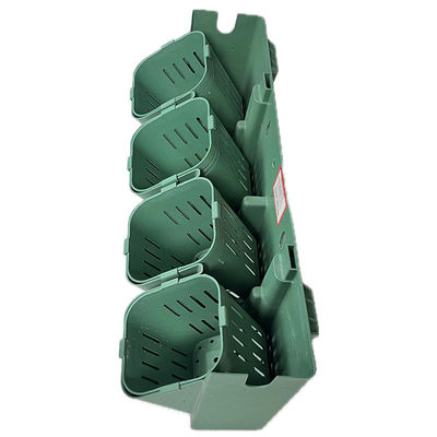 Collegamento di vasi di plastica per il verde verticale nei giardini 40 vasi per metro quadrato