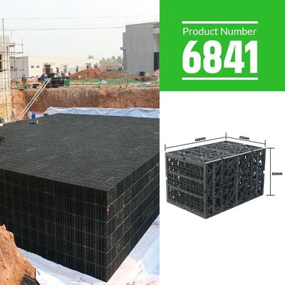 Moderno serbatoio di raccolta dell'acqua piovana in HDPE nero per lo stoccaggio sotterraneo